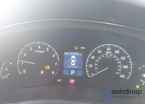 2010 Hyundai Genesis 4.6 from USA, damaged, VIN KMHGC4DF4AU072711